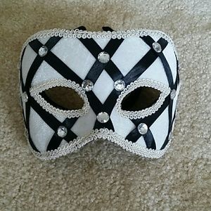 Ball mask