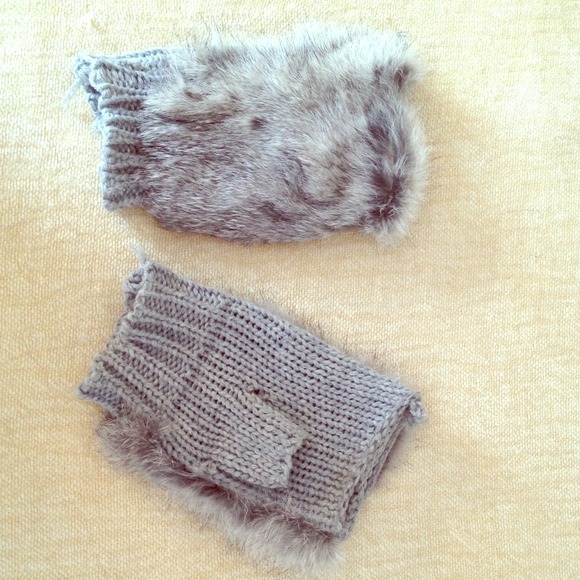 Finger-less Child Glove - Picture 1 of 1