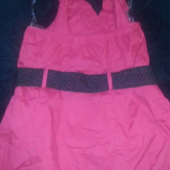 Red Halter - Picture 2 of 2