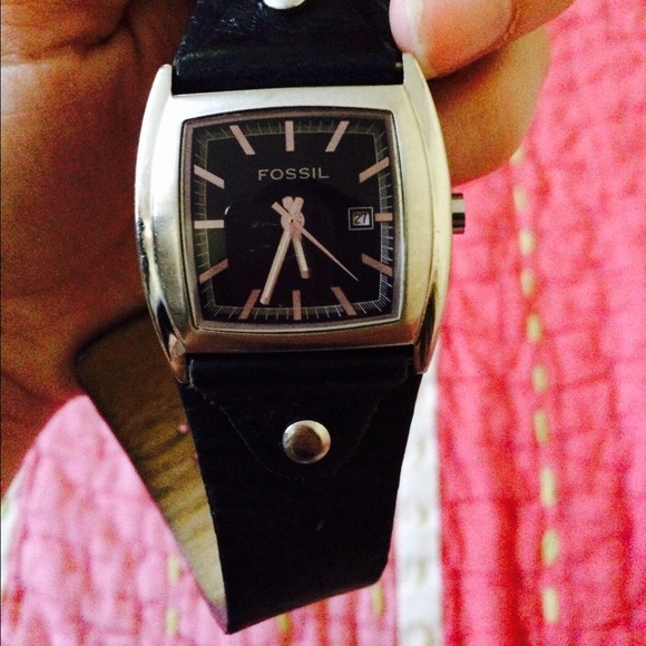 FOSSIL Leather Watch ⌚️⌚️⌚️ - Picture 4 of 4