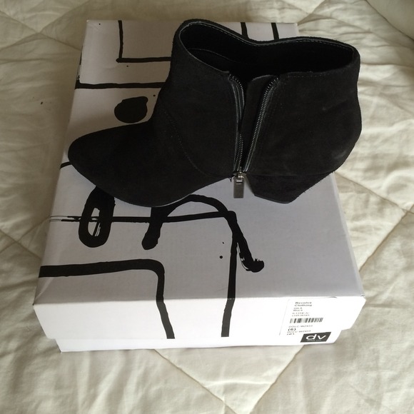Dolce vita booties