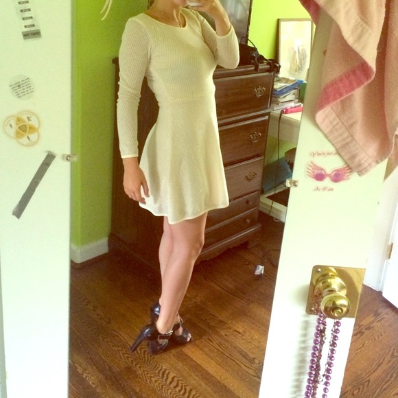 White Sparkle Long Sleeve Dress!