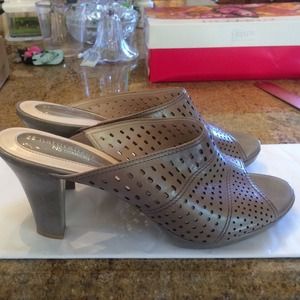 Beige Pumps Naturalizer Comfort