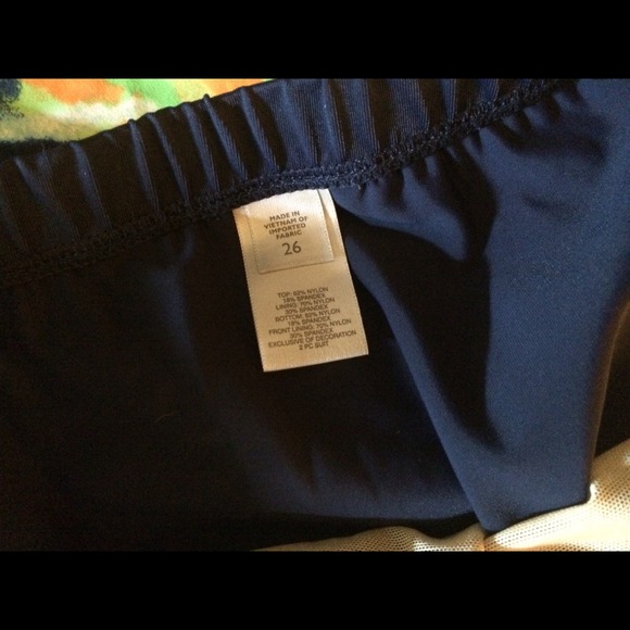 ❌Sold❌Tie-Dye Tankini Halter + Bottoms - Picture 4 of 4