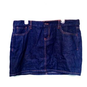 Old Navy dark wash denim skirt