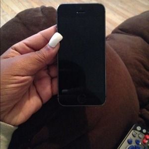 Brand new iPhone 5s. Verizon wireless only.