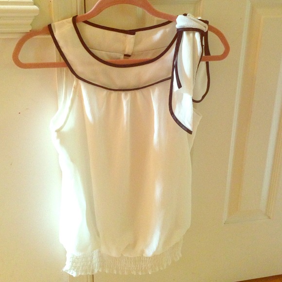 Elegant tank by IZ