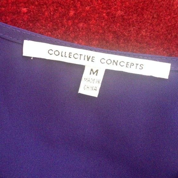 NWOT Top w/ synched waist & embellished sleeves! - Picture 2 of 3