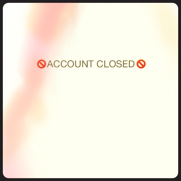 I will no longer be active on my poshmark app 👋