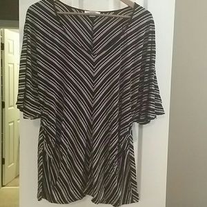 Black white striped top