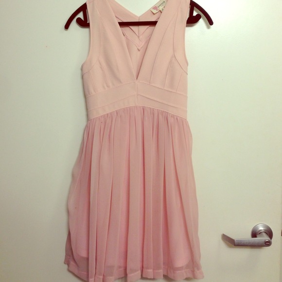 Pink flowy tea time dress