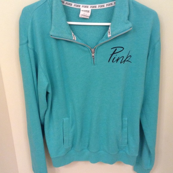 VICTORIA SECRET HALF ZIP UP