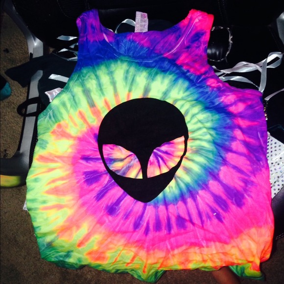 Tie-dye alien tank