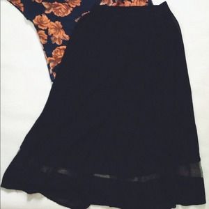 !! SALE !! Midi Skirt With Sheer Lining
