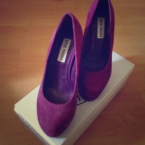 STEVE MADDEN PURPLE PLATFORM PUMP HEELS