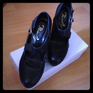 Black Platform Heels Size 6.5
