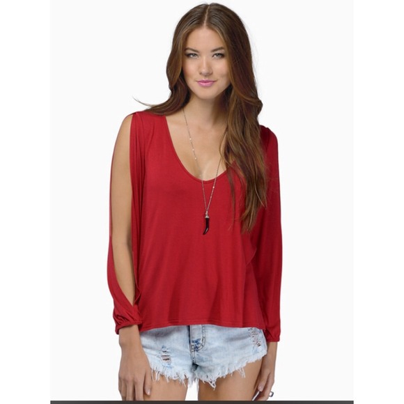 Long Sleeve Cut Out Red Shirt ❤️