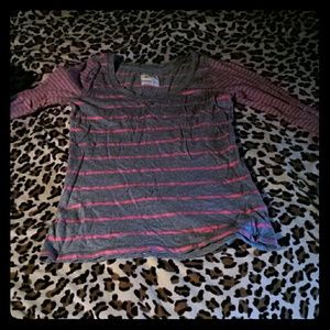 Hollister 3 quarter length shirt