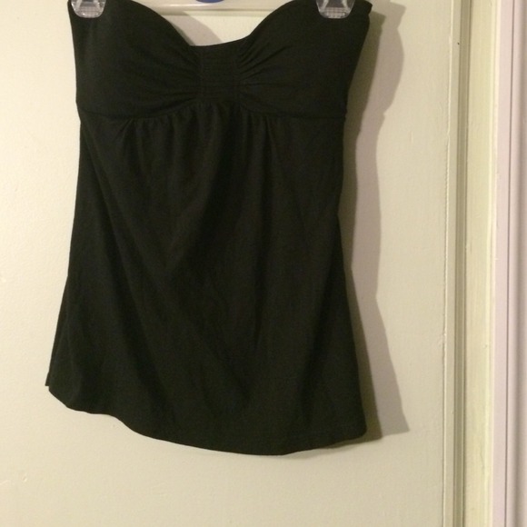 Black strapless top. Soft!