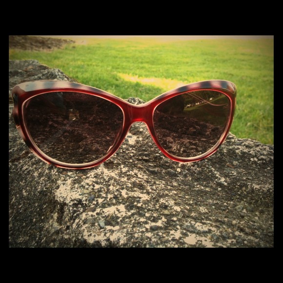 70's style inspired Dolce&Gabbana sunglasses💋😎😍