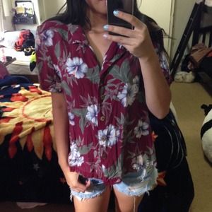 Hawaiian button up shirt