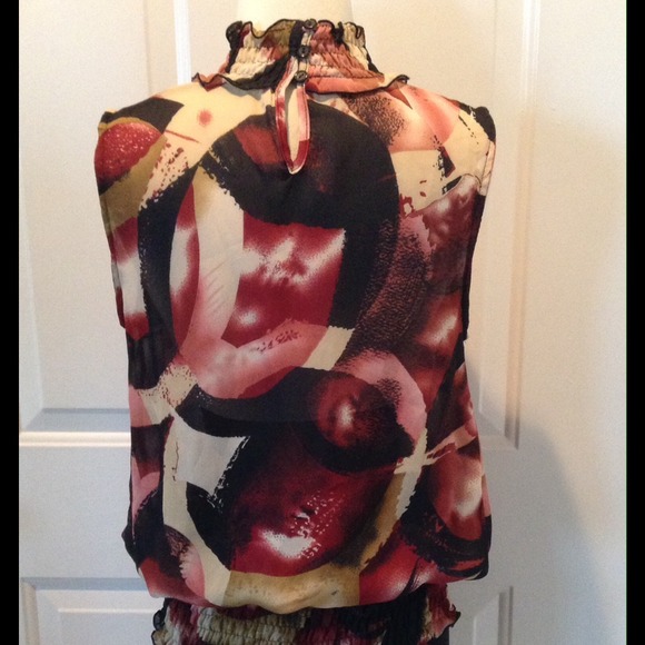 Multi color Sleeveless Ruffle Neck Blouse - Picture 3 of 4