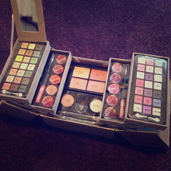 ULTA Everything make up kit