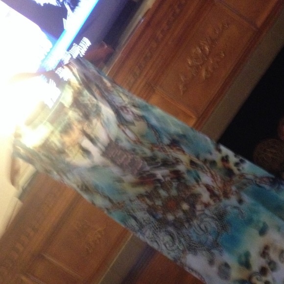 Tunic - Picture 2 of 3