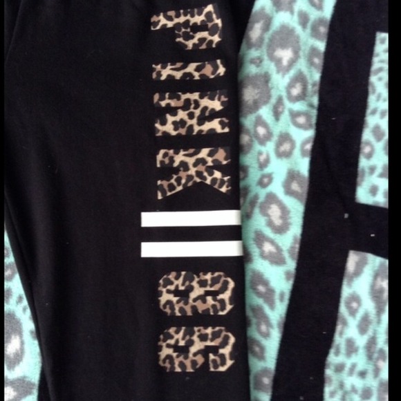👭TRADED ♑PINK Black And Leopard Sweats - Picture 2 of 3