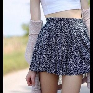 BUNDLE Brandy Melville Floral Luma Skirt