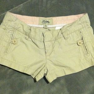 Heritage 1981 khaki shorts size 1