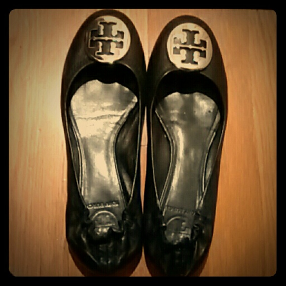 For @ericanoelx3 Authentic Tory Burch Reva