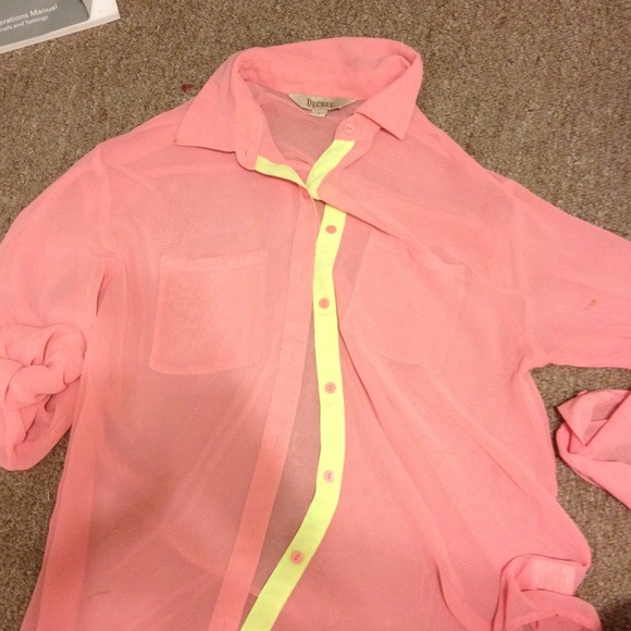 Decree shirt