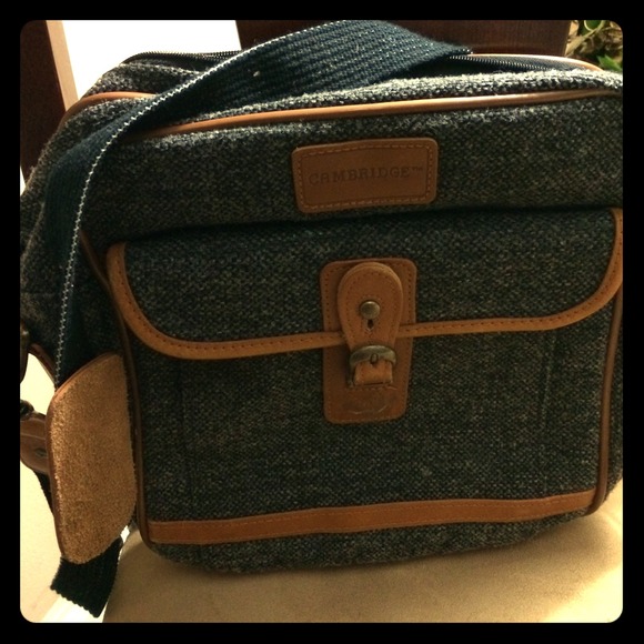 Vintage Cambridge travel bag