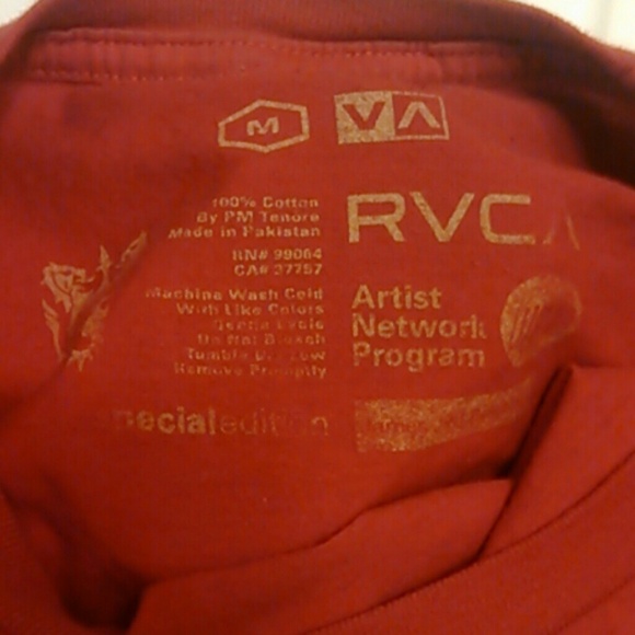 Rvca medium shirt no tags - Picture 2 of 3