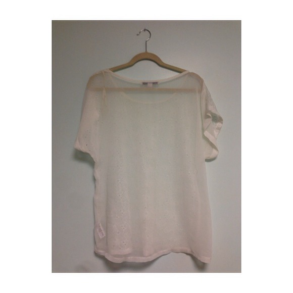 ❌SOLD IN BUNDLE❌Chiffon Daisy Top - Picture 3 of 4