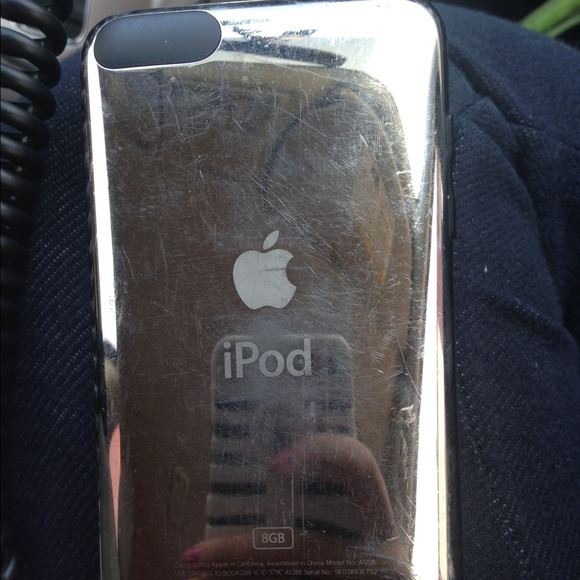 ❌SOLD❌ iPod 8gb