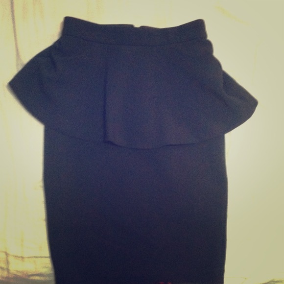 MNG Skirt !!:) - Picture 1 of 1