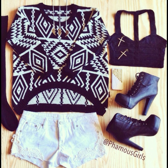 Sweaters - Gorgeous Black Aztec Sweater