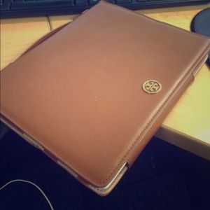 REDUCED Tory Burch Leather iPad 2 or 3 Case 😍