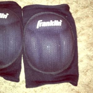 Volleyball knee pads