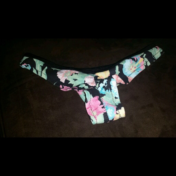 Bikini bottoms