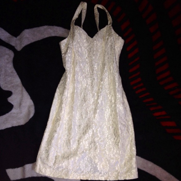 ❌Pending trade❌Beautiful Vintage Lace dress💕 - Picture 2 of 4