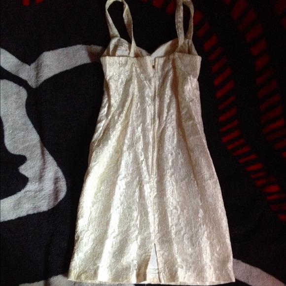 ❌Pending trade❌Beautiful Vintage Lace dress💕 - Picture 4 of 4