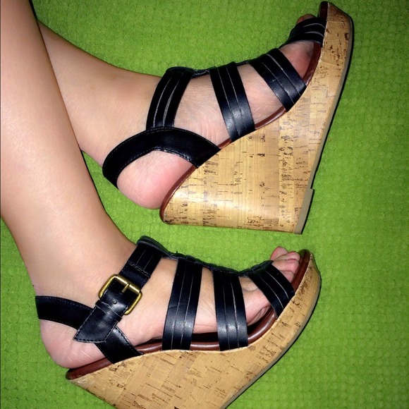 💥 S O L D 💥 Mossimo Chunky Sandals