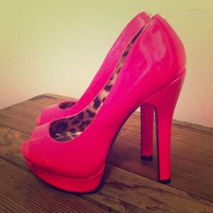 Betsey Johnson pumps