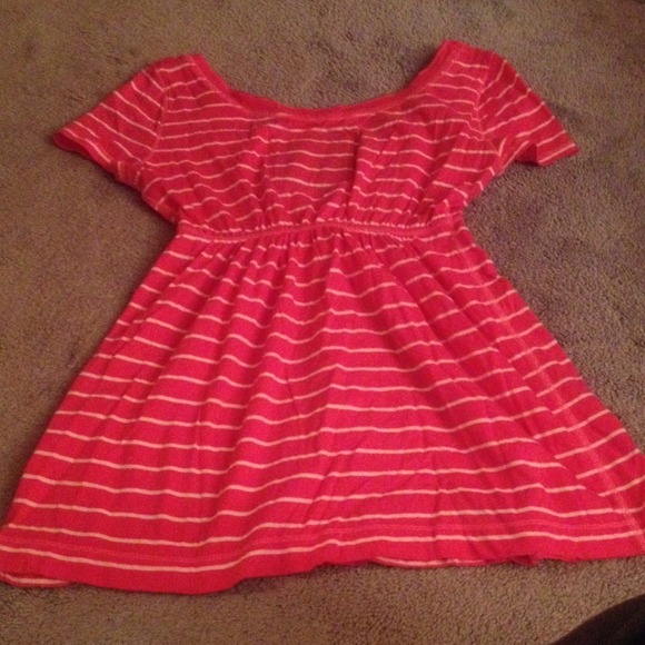 Neverworn top - Picture 2 of 2