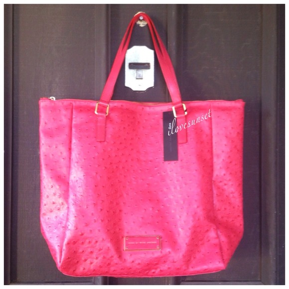 {Marc By Marc Jacobs} "Take Me Ozzie" Tote - Picture 4 of 4