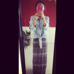 Black & White Tribal Print Maxi Skirt