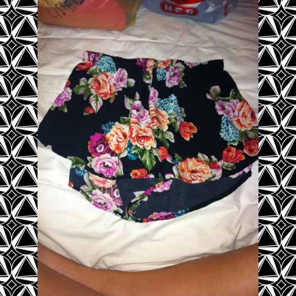 Floral short's 🌺💐